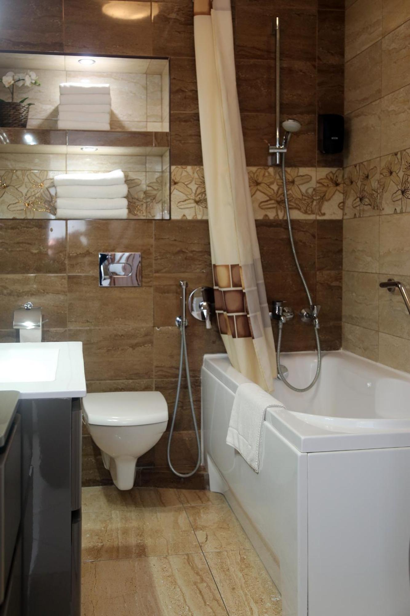 Apartamenty Uniejow "Prywatne Kapiele Termalne" Luaran gambar
